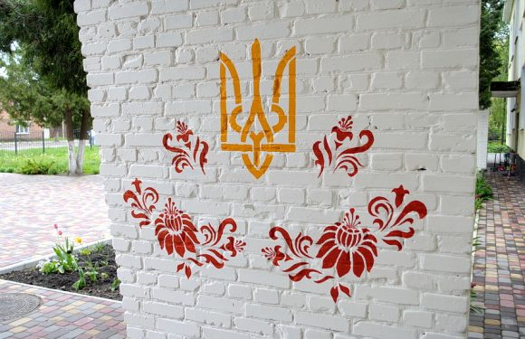 До Дня вишиванки ямпільський дитячий садок «Малятко» прикрашають українським орнаментом