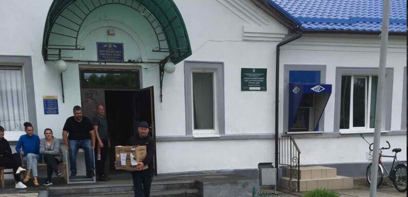<strong>Дружбівський міський голова заявив, що посадовці міськради не займаються розподілом гуманітарної допомоги</strong>