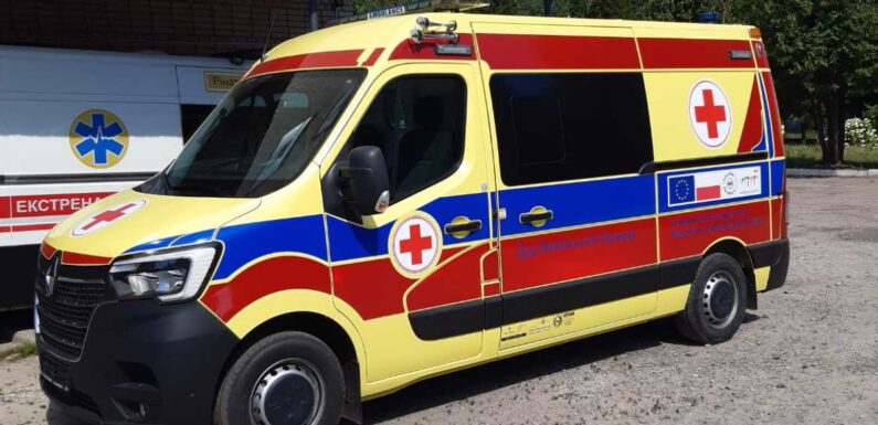 Ямполю передали автомобіль швидкої медичної допомоги з Польщі