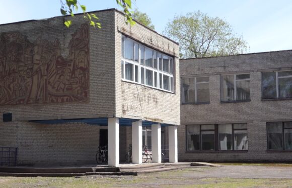 <strong>Відділ освіти запустив процедуру реорганізації шкіл у Воздвиженському, Степному, Імшані та Шатрищах у 9-ти класні філії</strong>