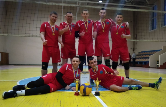 Ямпільська волейбольна команда виграла змагання у Кролевці
