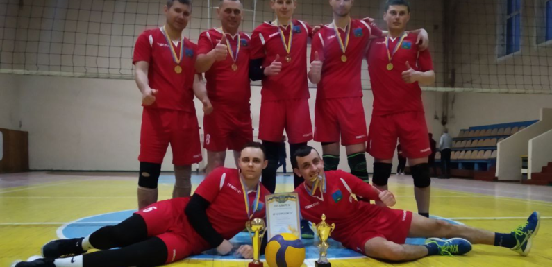 Ямпільська волейбольна команда виграла змагання у Кролевці