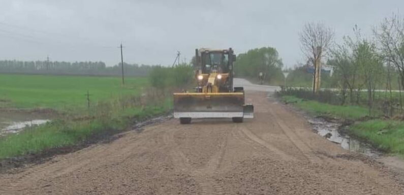 Розпочався ремонт ділянки дороги О190403 на ділянці між Свесою та Микитівкою