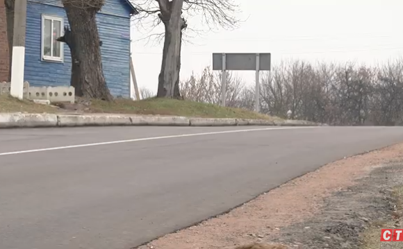 Сумський телеканал показав, як ремонтують дороги на Ямпільщині (відео)