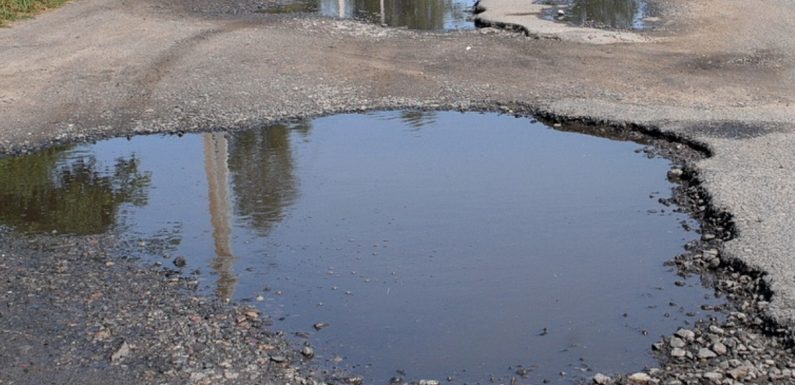 Свесяни добиваються продовження ремонту дороги Ямпіль-Свеса (відео)