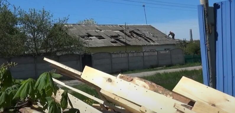 Мешканці Воронежу дивом вижили під час ракетного обстрілу, але їх житло зазнало значних руйнувань (відео)