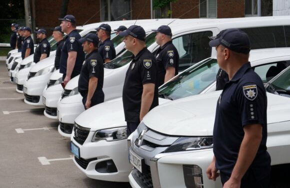 Поліцейські отримали нові автомобілі