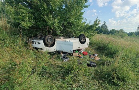 В Дорошівці перекинувся автомобіль, пасажирка отримала тілесні ушкодження  